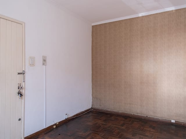 Apartamento 2 quartos e 1 banheiro, à venda ou para alugar, no bairro Centro em Pelotas