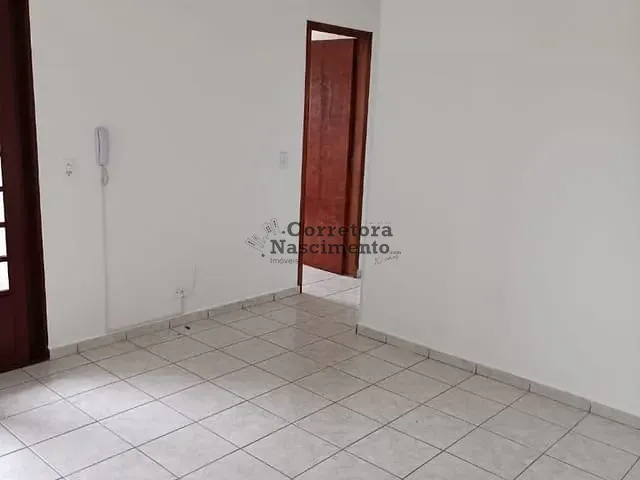 Apartamento 2 quartos e 1 banheiro, para alugar, no bairro Jardim das Indústrias em Jacareí