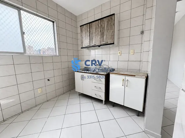 Apartamento com 63m² 2 quartos e 1 banheiro, para alugar, no bairro Centro em Londrina