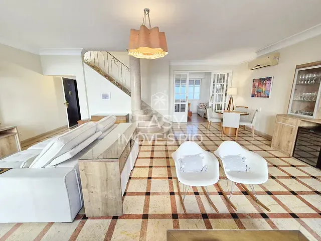 Apartamento com 257m² 3 quartos e 5 banheiros, à venda, no bairro Copacabana em Rio de Janeiro