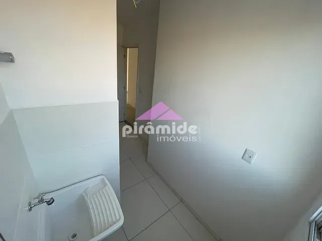 Apartamento 2 quartos e 1 banheiro, à venda, no bairro Jardim Colonial em São José dos Campos