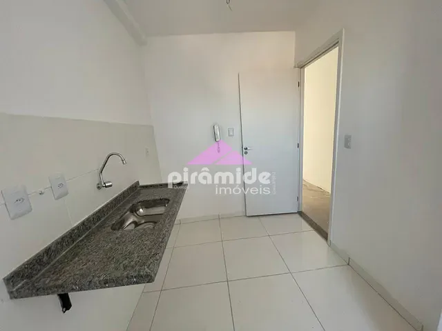 Apartamento 2 quartos e 1 banheiro, à venda, no bairro Jardim Colonial em São José dos Campos