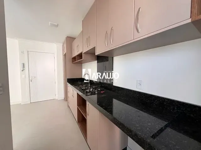 Apartamento 2 quartos e 1 banheiro, para alugar, no bairro São Vicente em Itajaí