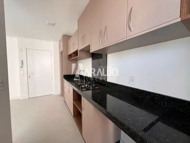 Apartamento 2 quartos e 1 banheiro, para alugar, no bairro São Vicente em Itajaí