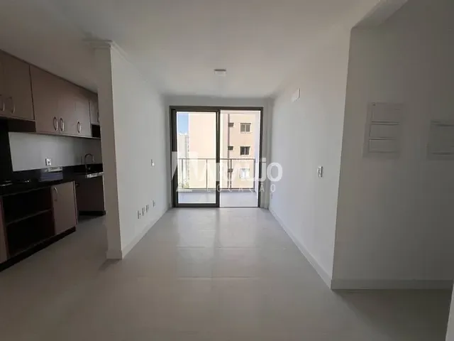 Apartamento 2 quartos e 1 banheiro, para alugar, no bairro São Vicente em Itajaí