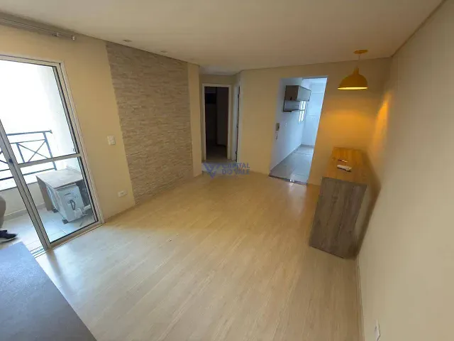 Apartamento 2 quartos e 1 banheiro, para alugar, no bairro Jardim Oriente em São José dos Campos