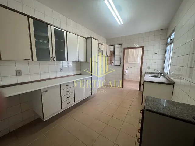 Apartamento com 254m² 3 quartos e 5 banheiros, à venda, no bairro Goiabeiras em Cuiabá