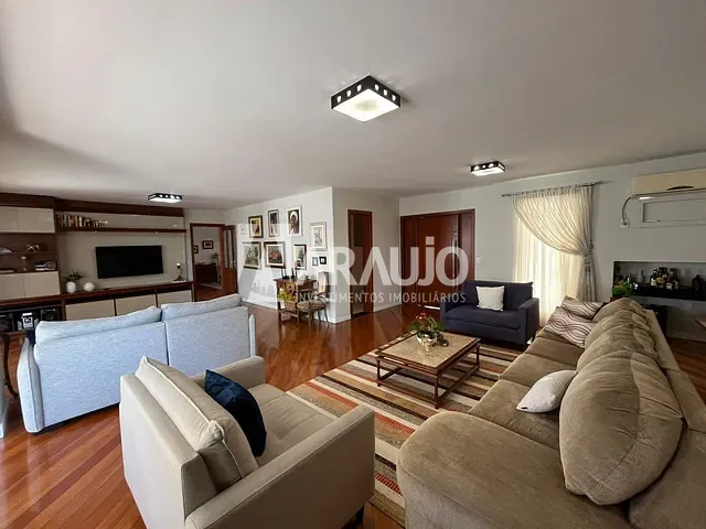 Apartamento com 404m² 5 quartos e 4 banheiros, à venda, no bairro Centro em Itajaí