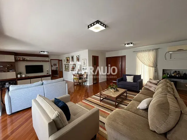 Apartamento com 404m² 5 quartos e 4 banheiros, à venda, no bairro Centro em Itajaí