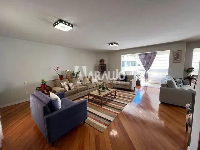 Apartamento com 404m² 5 quartos e 4 banheiros, à venda, no bairro Centro em Itajaí