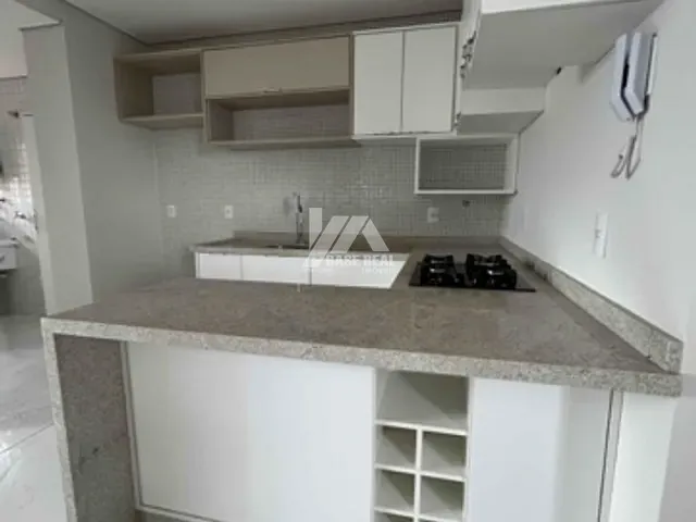 Apartamento 3 quartos e 5 banheiros, à venda, no bairro Centro em Ponta Grossa