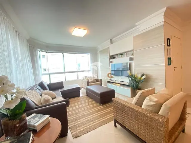 Apartamento com 169m² 3 quartos e 3 banheiros, à venda, no bairro Centro em Balneário Camboriú