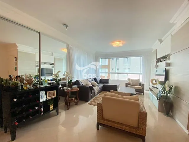 Apartamento com 169m² 3 quartos e 3 banheiros, à venda, no bairro Centro em Balneário Camboriú
