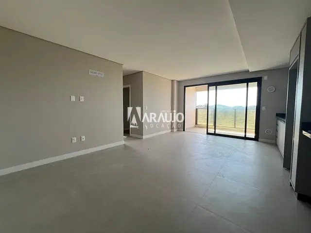 Apartamento 3 quartos e 1 banheiro, para alugar, no bairro Praia Brava de Itajaí em Itajaí