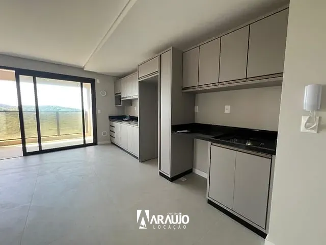 Apartamento 3 quartos e 1 banheiro, para alugar, no bairro Praia Brava de Itajaí em Itajaí