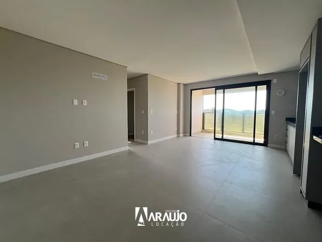 Apartamento 3 quartos e 1 banheiro, para alugar, no bairro Praia Brava de Itajaí em Itajaí