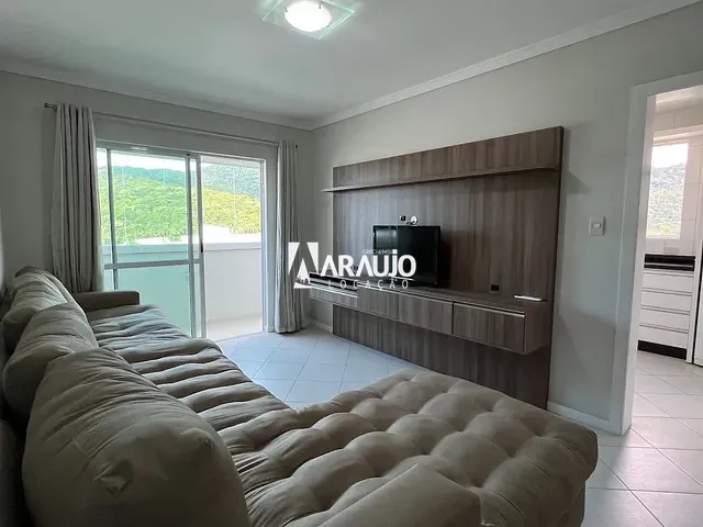 Apartamento 2 quartos e 1 banheiro, para alugar, no bairro Dom Bosco em Itajaí