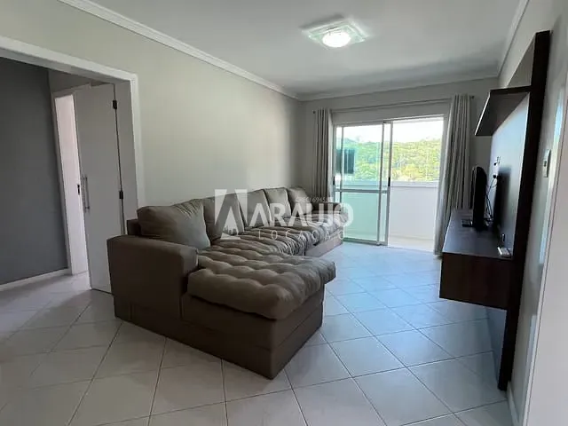 Apartamento 2 quartos e 1 banheiro, para alugar, no bairro Dom Bosco em Itajaí
