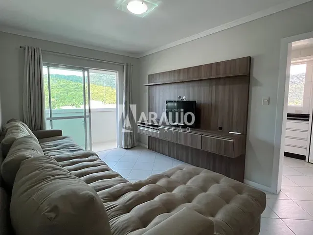 Apartamento 2 quartos e 1 banheiro, para alugar, no bairro Dom Bosco em Itajaí