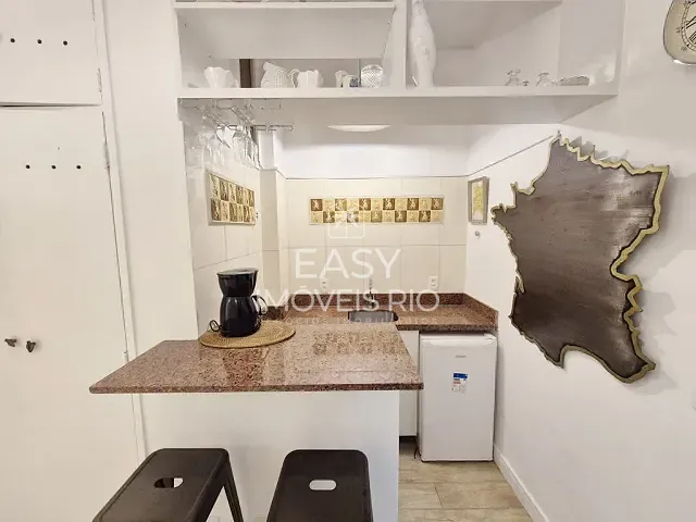 Apartamento com 27m² 1 quarto e 1 banheiro, para alugar, no bairro Ipanema em Rio de Janeiro