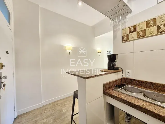 Apartamento com 27m² 1 quarto e 1 banheiro, para alugar, no bairro Ipanema em Rio de Janeiro