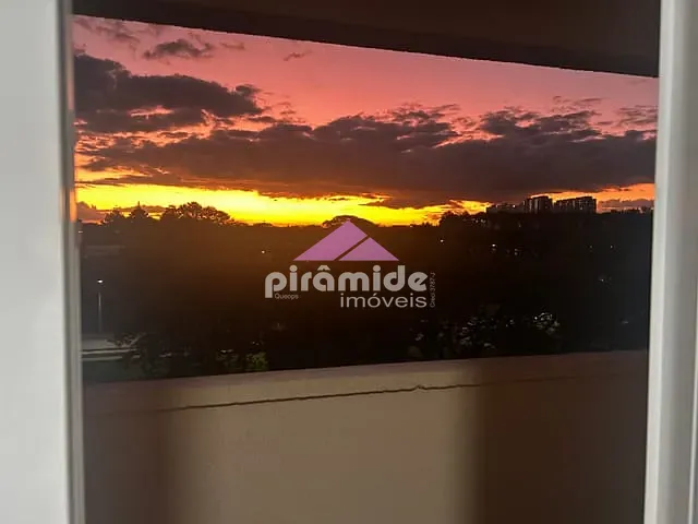 Apartamento 2 quartos e 1 banheiro, à venda, no bairro Parque Industrial em São José dos Campos
