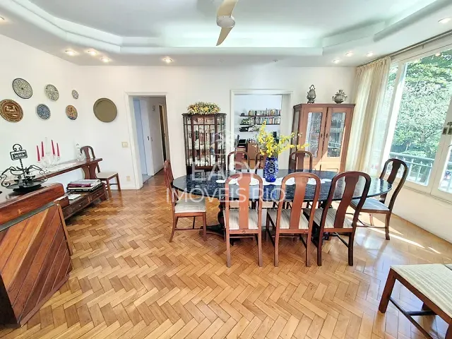 Apartamento 4 quartos e 4 banheiros, à venda, no bairro Copacabana em Rio de Janeiro
