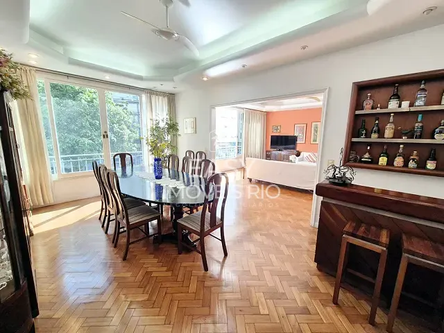 Apartamento 4 quartos e 4 banheiros, à venda, no bairro Copacabana em Rio de Janeiro