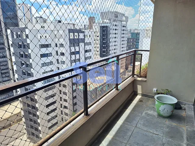 Apartamento 3 quartos e 4 banheiros, à venda, no bairro Jardim Europa em São Paulo