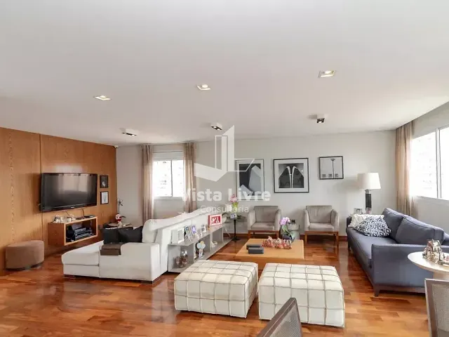 Apartamento com 198m² 3 quartos e 4 banheiros, à venda, no bairro Cidade Monções em São Paulo