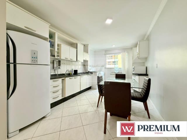 Apartamento 3 quartos e 2 banheiros, à venda, no bairro Meia Praia em Itapema