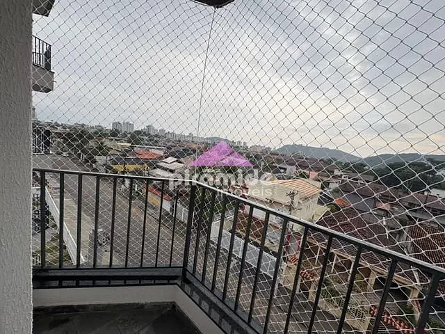 Apartamento 3 quartos e 2 banheiros, para alugar, no bairro Martim de Sá em Caraguatatuba