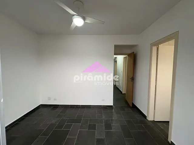 Apartamento 3 quartos e 2 banheiros, para alugar, no bairro Martim de Sá em Caraguatatuba