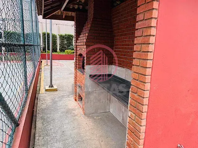Apartamento com 54m² 2 quartos e 1 banheiro, para alugar, no bairro Bussocaba em Osasco