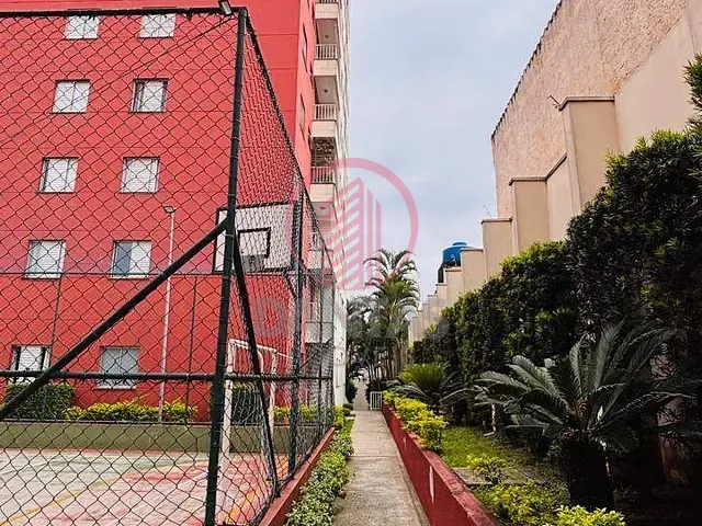 Apartamento com 54m² 2 quartos e 1 banheiro, para alugar, no bairro Bussocaba em Osasco
