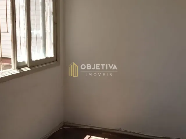 Apartamento 1 quarto e 1 banheiro, à venda, no bairro Floresta em Porto Alegre