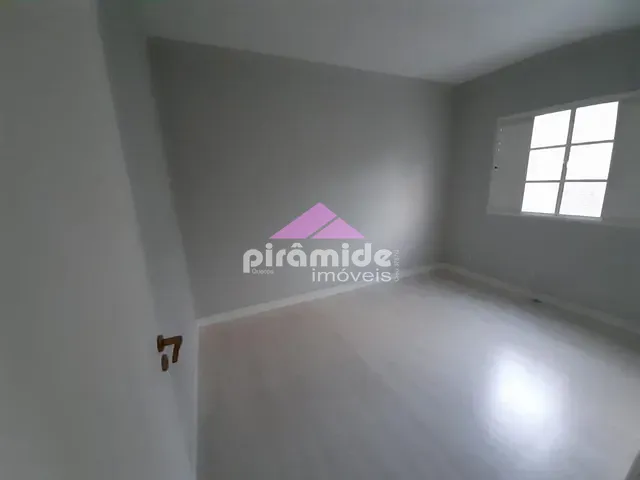 Apartamento 3 quartos e 1 banheiro, à venda, no bairro Jardim Primavera em Jacareí