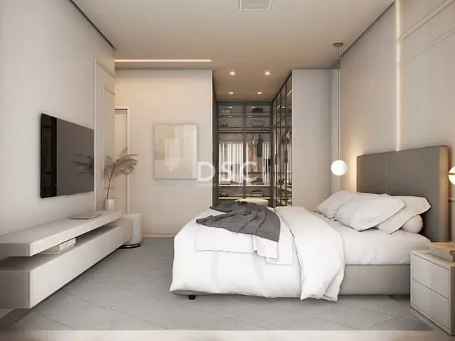 Casa com 230m² 4 quartos e 5 banheiros, à venda, no bairro Santa Felicidade em Curitiba