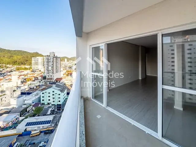 Apartamento com 109m² 2 quartos e 3 banheiros, à venda, no bairro Fazenda em Itajaí