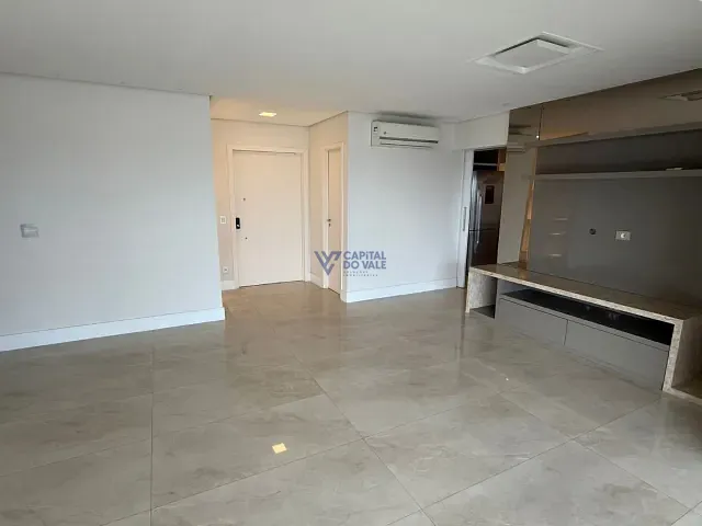 Apartamento 3 quartos e 5 banheiros, à venda, no bairro Condomínio Royal Park em São José dos Campos
