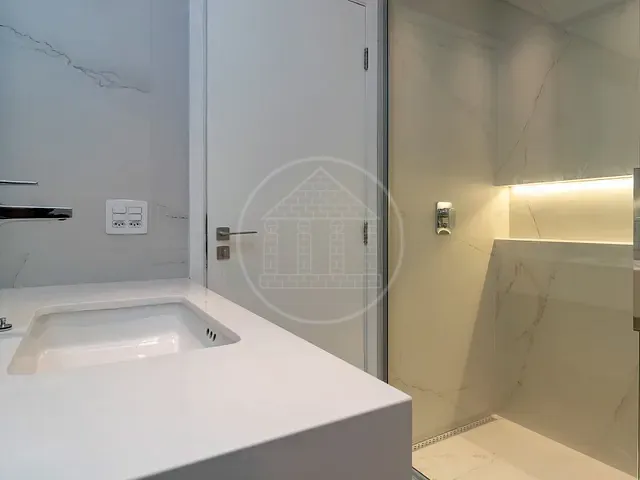 Apartamento à venda, no bairro Cerqueira César em São Paulo