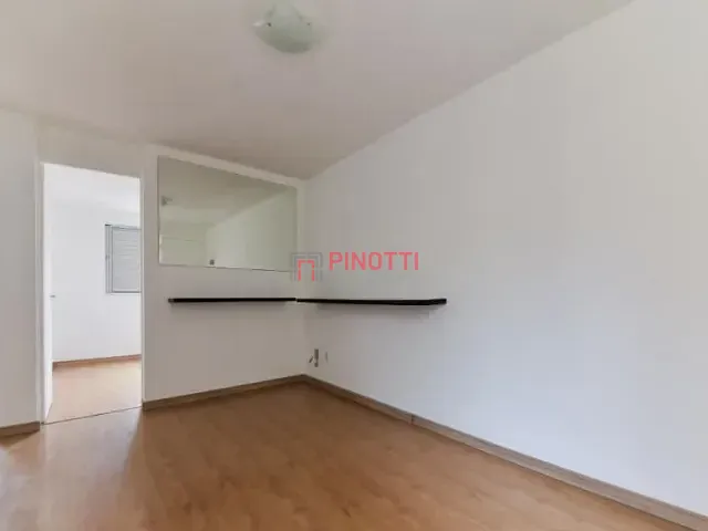 Apartamento 2 quartos e 1 banheiro, à venda, no bairro Jardim das Acácias em São Bernardo do Campo