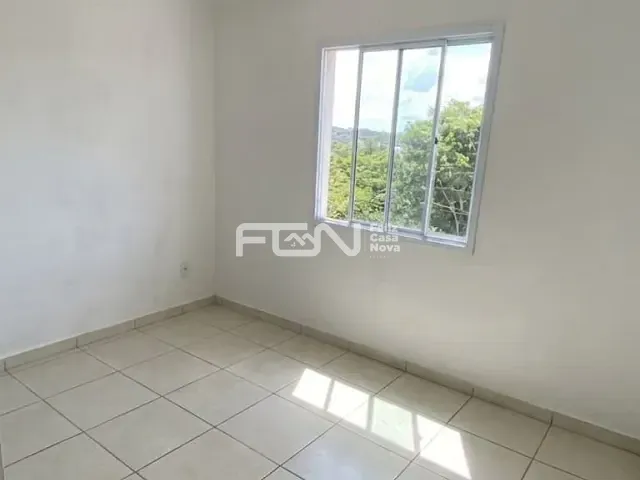 Apartamento 2 quartos e 2 banheiros, à venda, no bairro Lama Preta em Camaçari