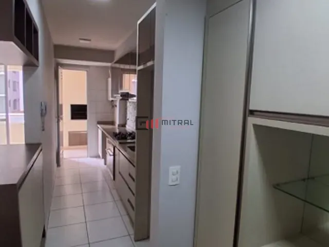 Apartamento 3 quartos e 2 banheiros, para alugar, no bairro Gleba Fazenda Palhano em Londrina
