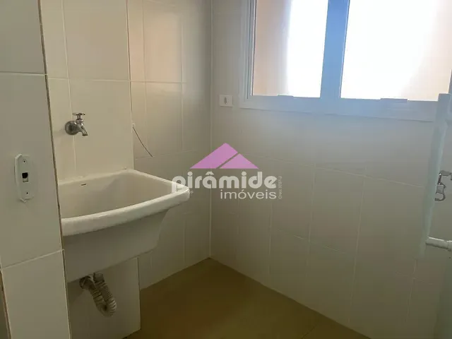 Apartamento 2 quartos e 2 banheiros, para alugar, no bairro Jardim Estoril em São José dos Campos
