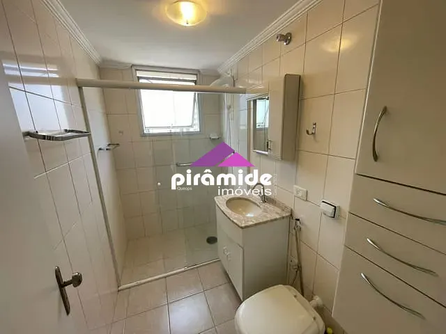 Apartamento 2 quartos e 1 banheiro, à venda, no bairro Vila Adyana em São José dos Campos