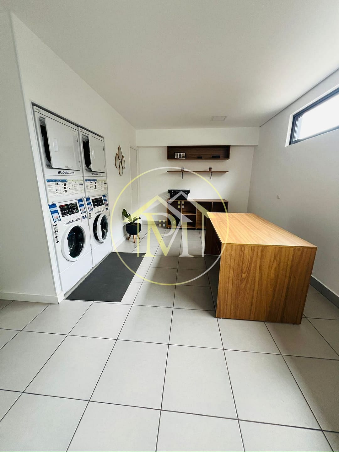 Apartamento à venda e aluguel com 1 quarto, 50m² - Foto 2