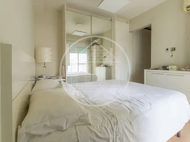 Apartamento com 124m² 3 quartos e 5 banheiros, à venda, no bairro Moema em São Paulo