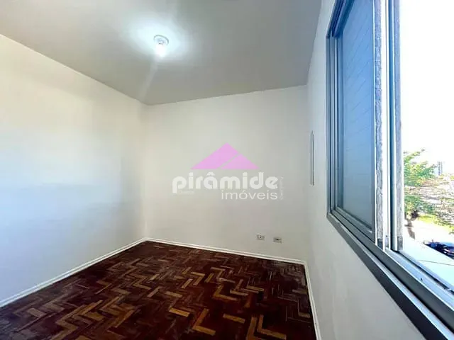 Apartamento 1 quarto e 1 banheiro, à venda, no bairro Golfinhos em Caraguatatuba