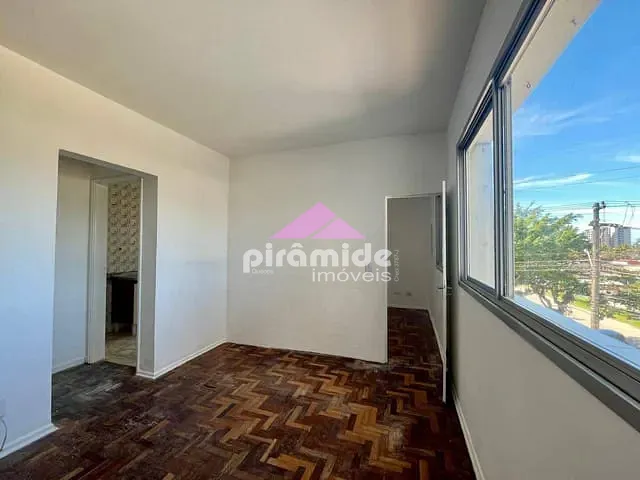 Apartamento 1 quarto e 1 banheiro, à venda, no bairro Golfinhos em Caraguatatuba